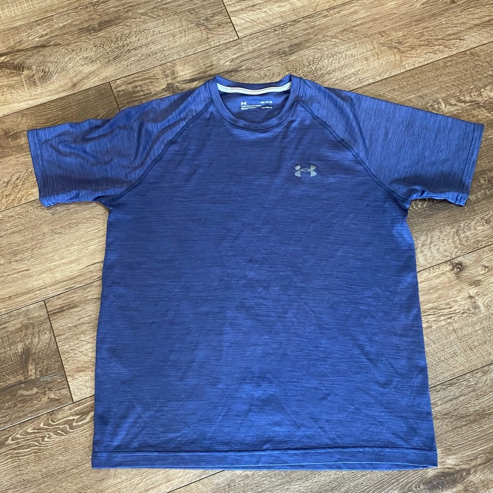 Men's Dri-Fit Under Armour Shirt - Medium